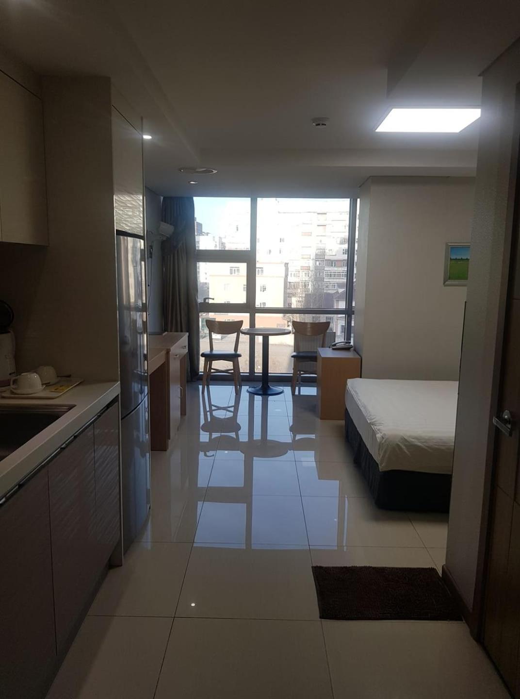 J Hotel Улан-Батор Экстерьер фото