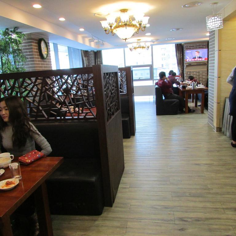 J Hotel Улан-Батор Экстерьер фото