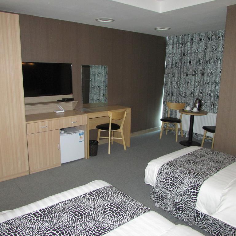 J Hotel Улан-Батор Экстерьер фото
